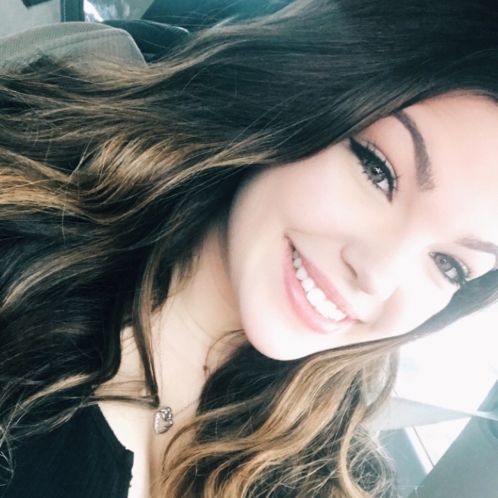 Meet your Posher, Kayli